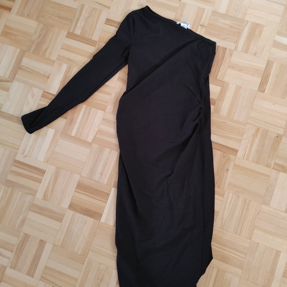 H&M black maternity dress